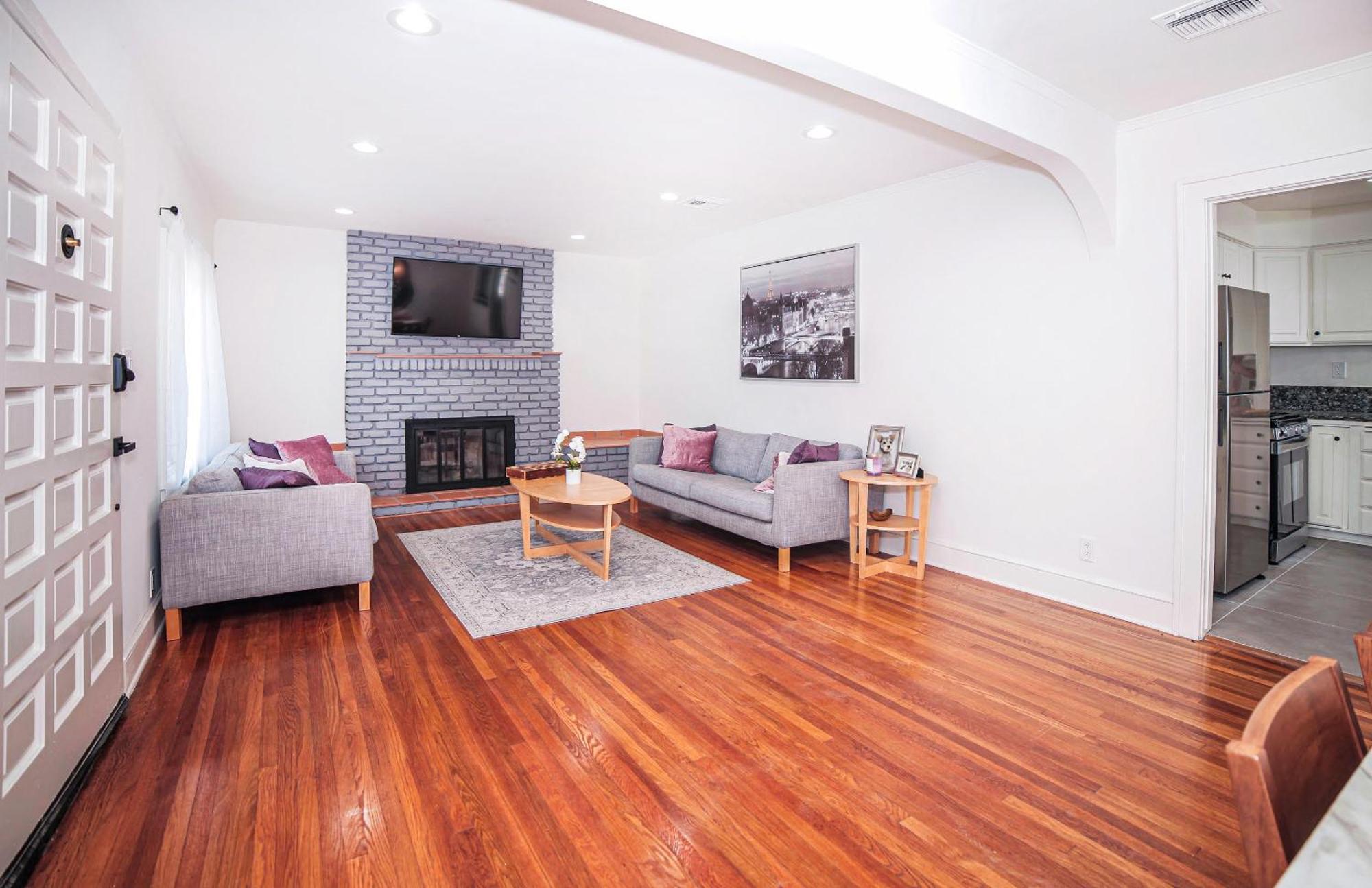 Chic Staylish 2-bedroom 1-bathroom By Santa Monica & Ucla Area Los Angeles