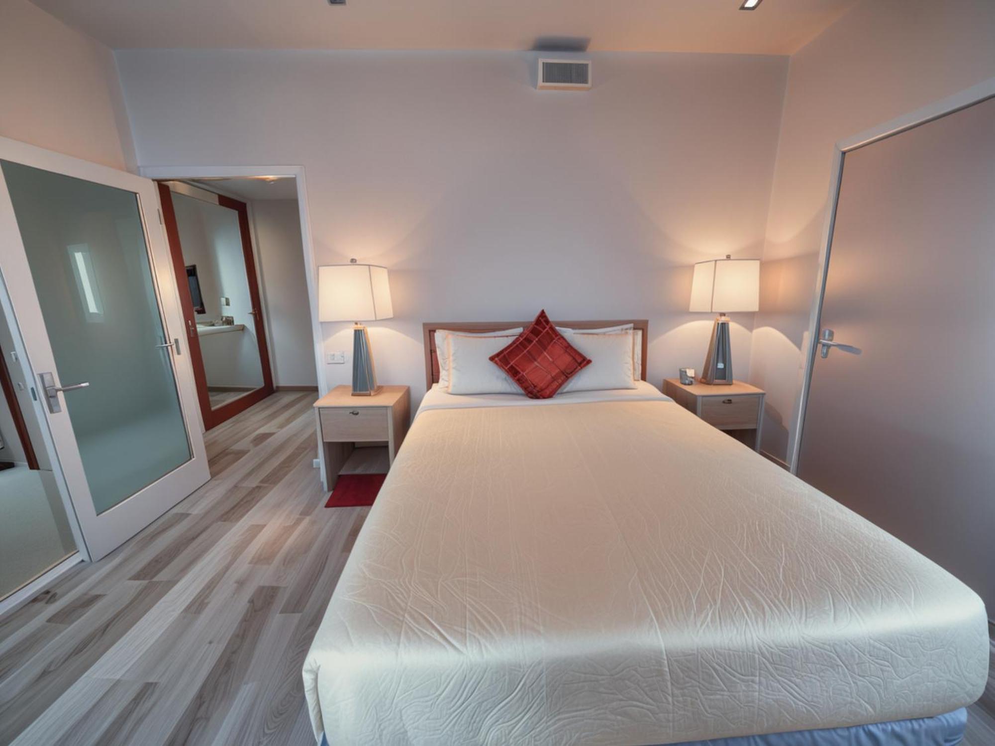 Stayspro - Hollywood Homes Minutes To Everything Spacious And Free Parking *