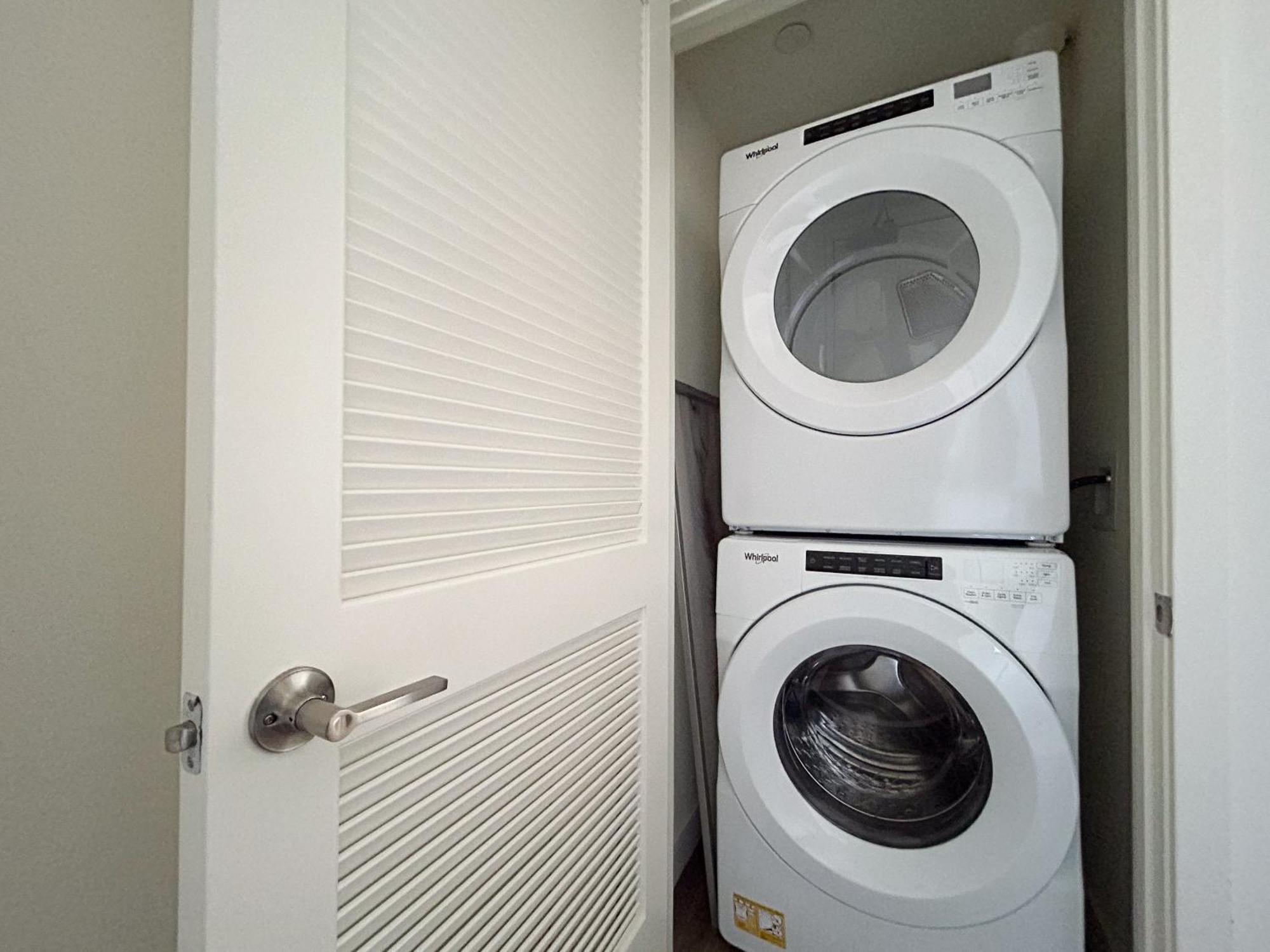 Trendy 2bd 2bth In Santa Monica! *