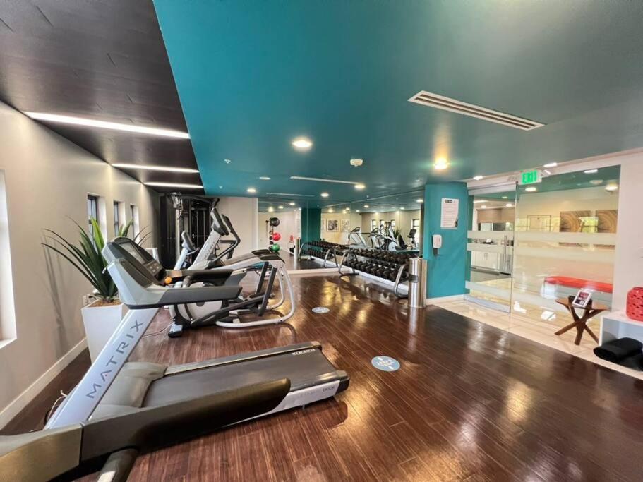 2 Bd 2 Ba In The Heart Of Encino 104 * Los Angeles