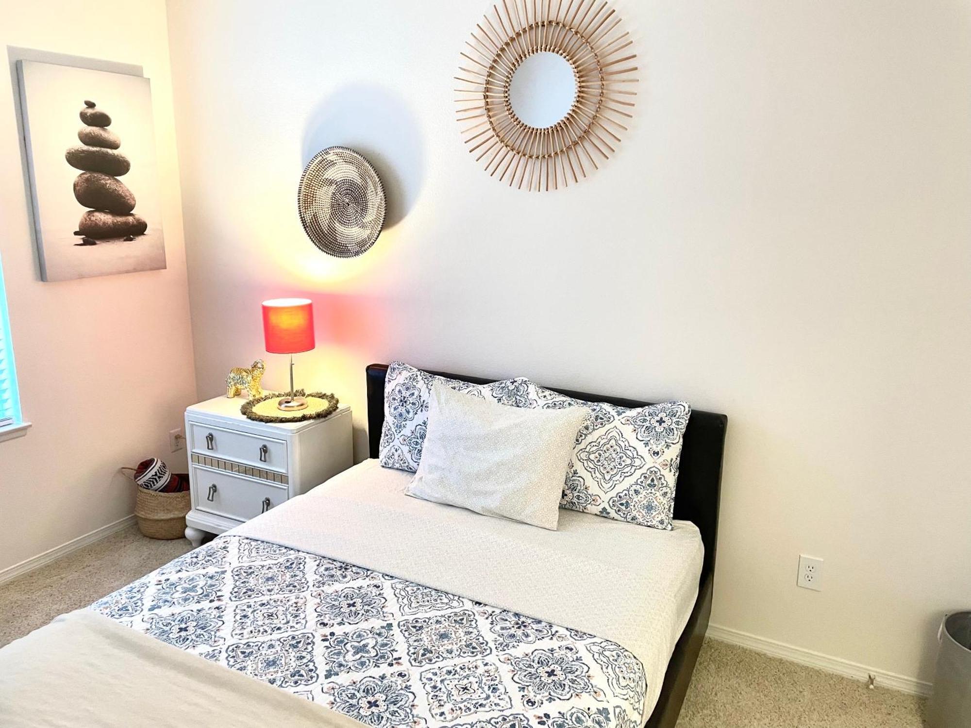 Private With Private Bathroom In Marina Del Rey *