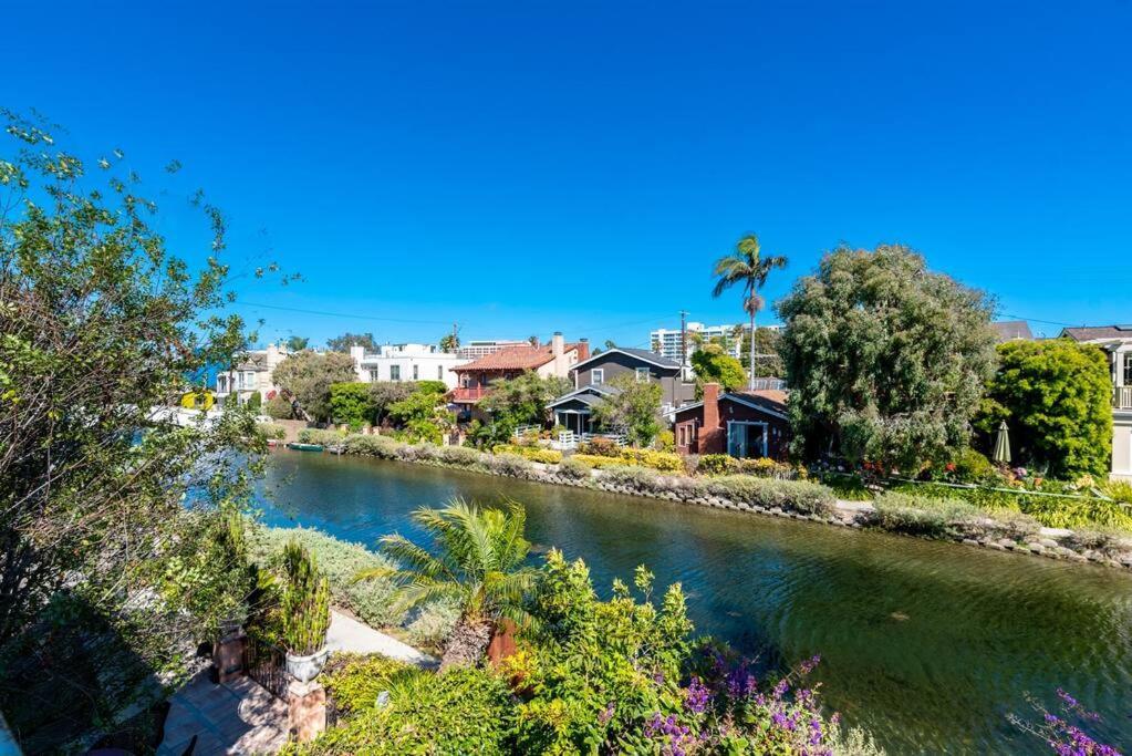 House On The Canal In Venice * Los Angeles