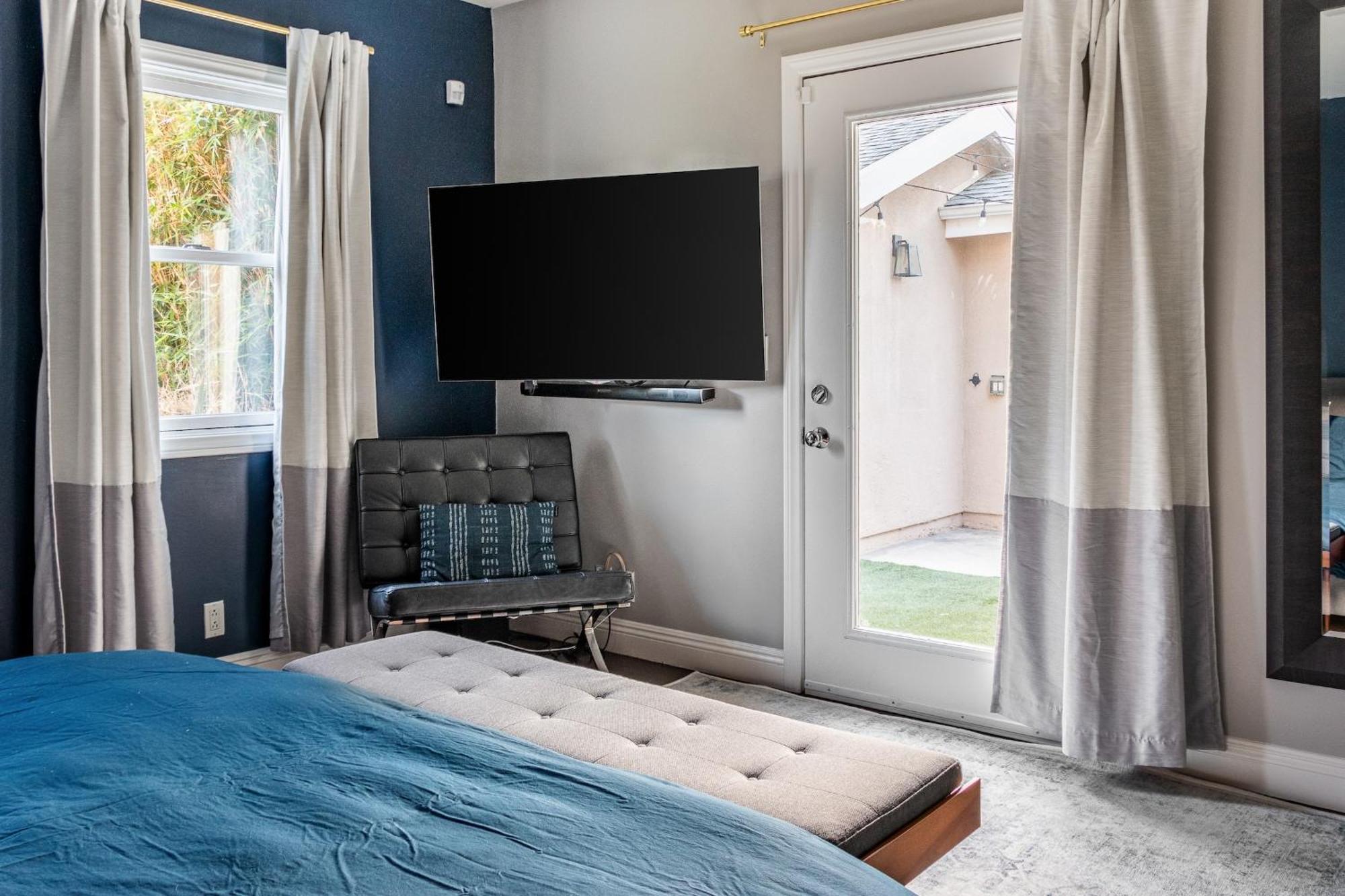 Cozy La Getaway With Hot Tub, 10 Min To Holiday home *