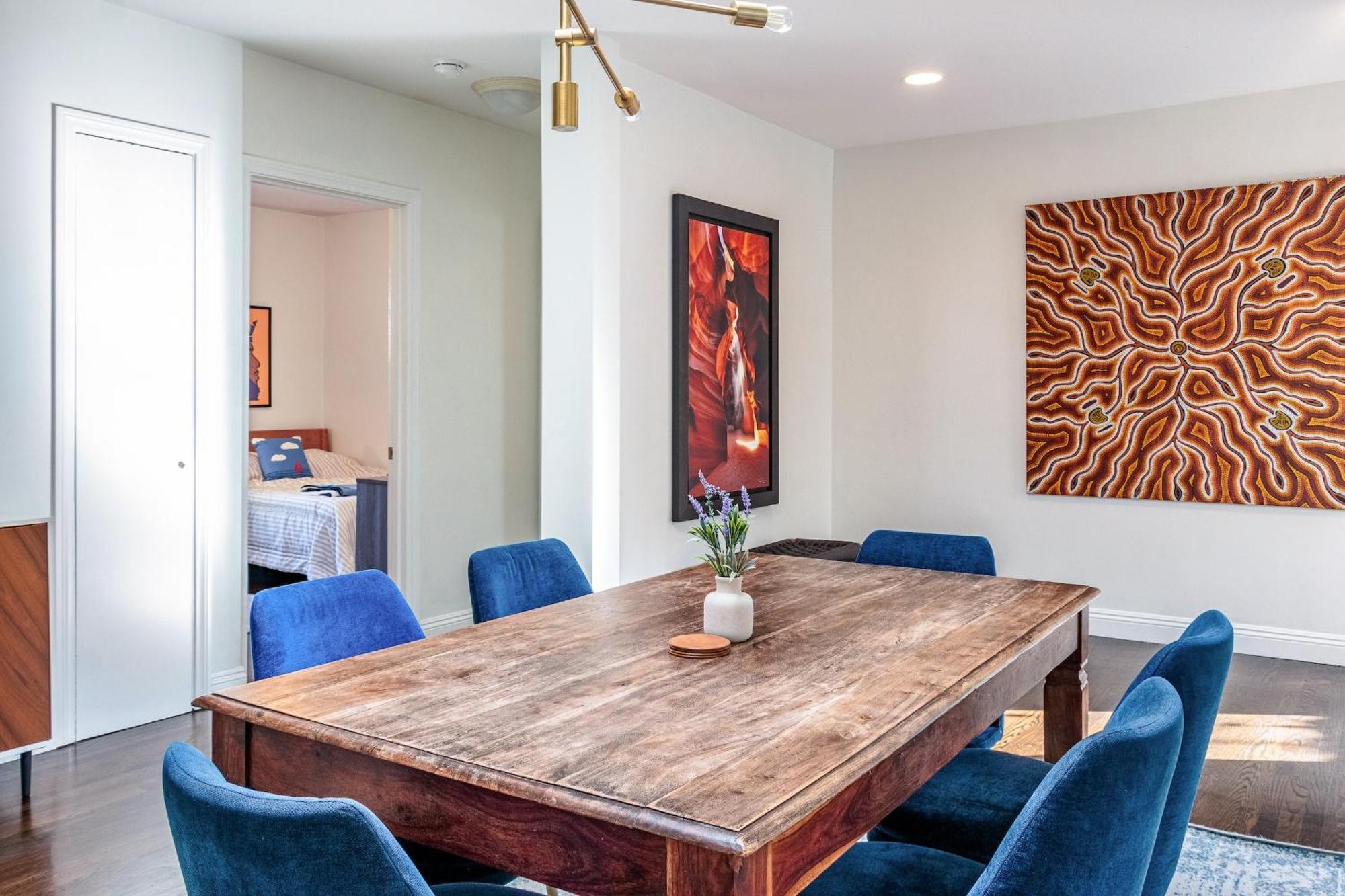 Holiday home Cozy La Getaway With Hot Tub, 10 Min To *