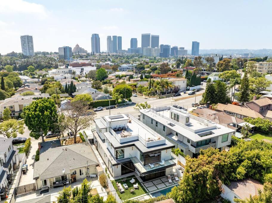 Apartment Ultra Luxe Modern Mansion With Roof Deck Pool & *