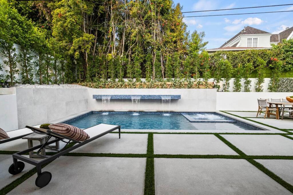 Apartment Ultra Luxe Modern Mansion With Roof Deck Pool &