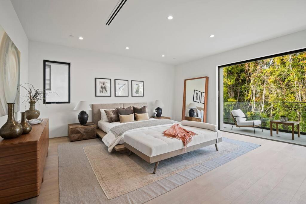 Ultra Luxe Modern Mansion With Roof Deck Pool & * Los Angeles