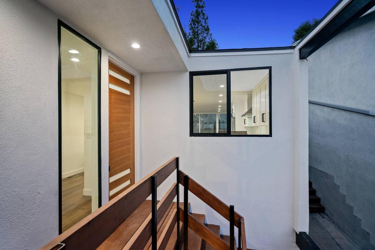 Modern Stylish Get-away Holiday home