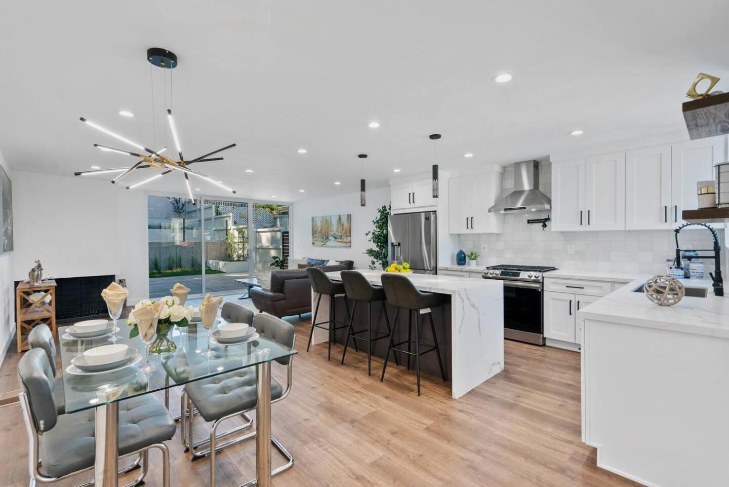 Modern Stylish Get-away