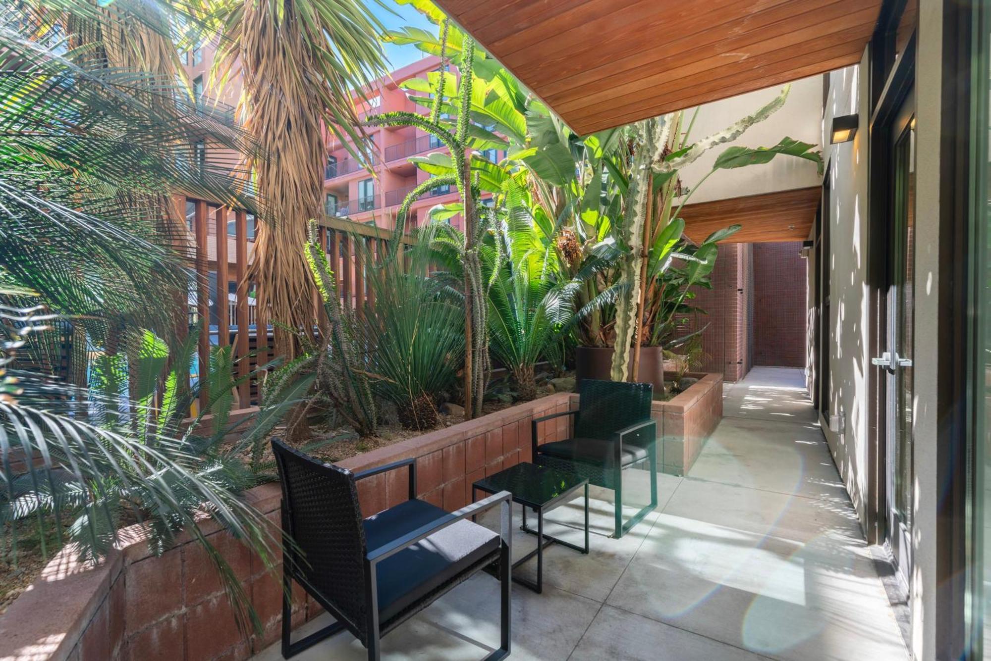 Hollywood 2 Bedroom La Na Los Angeles