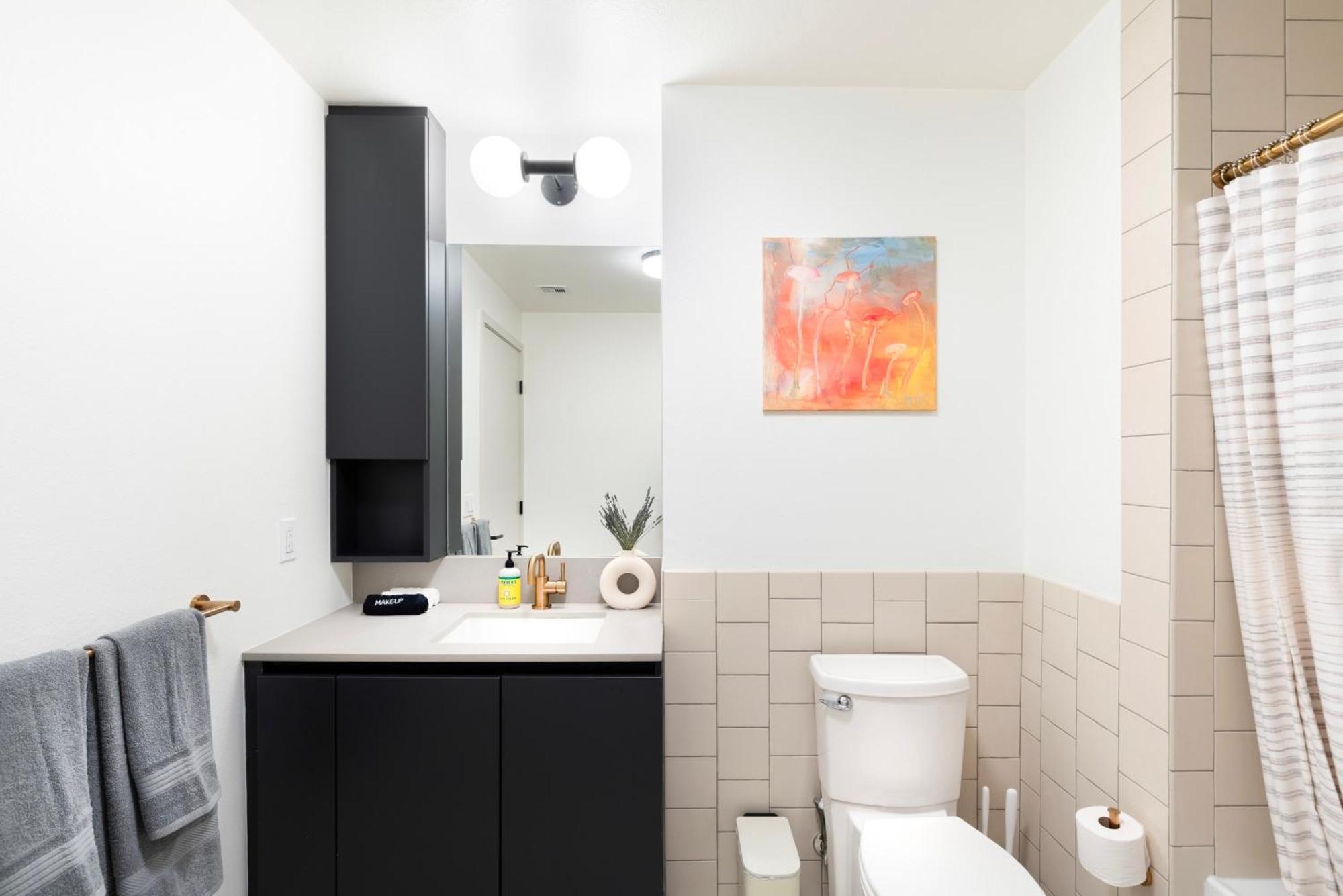 Hollywood 2 Bedroom La Na Apartment Los Angeles
