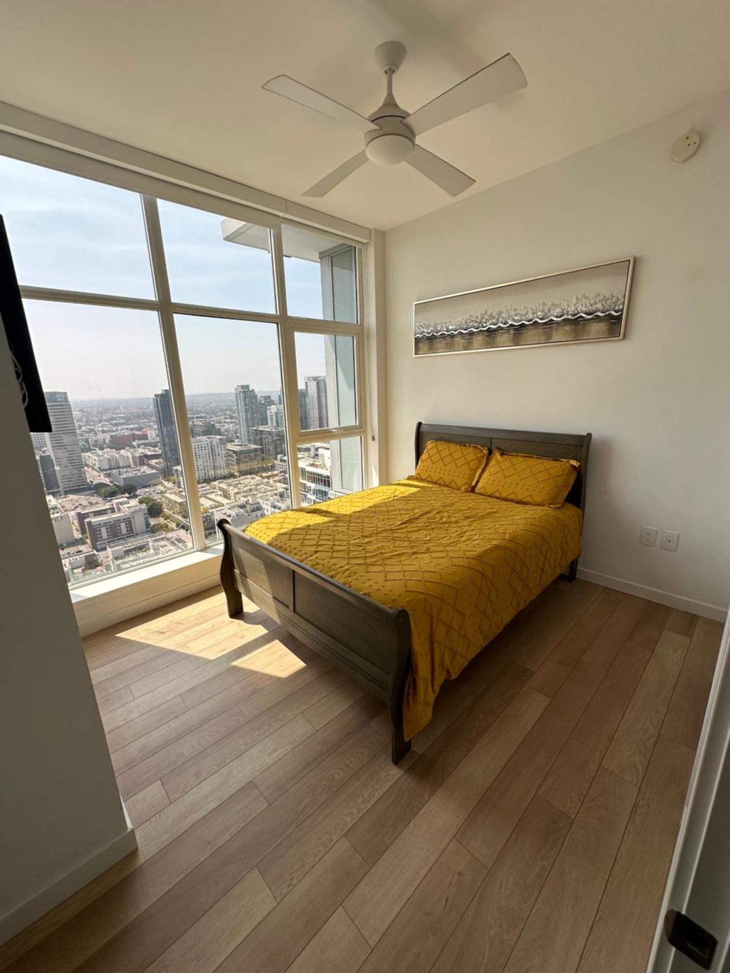 2br Panoramic City Views! *