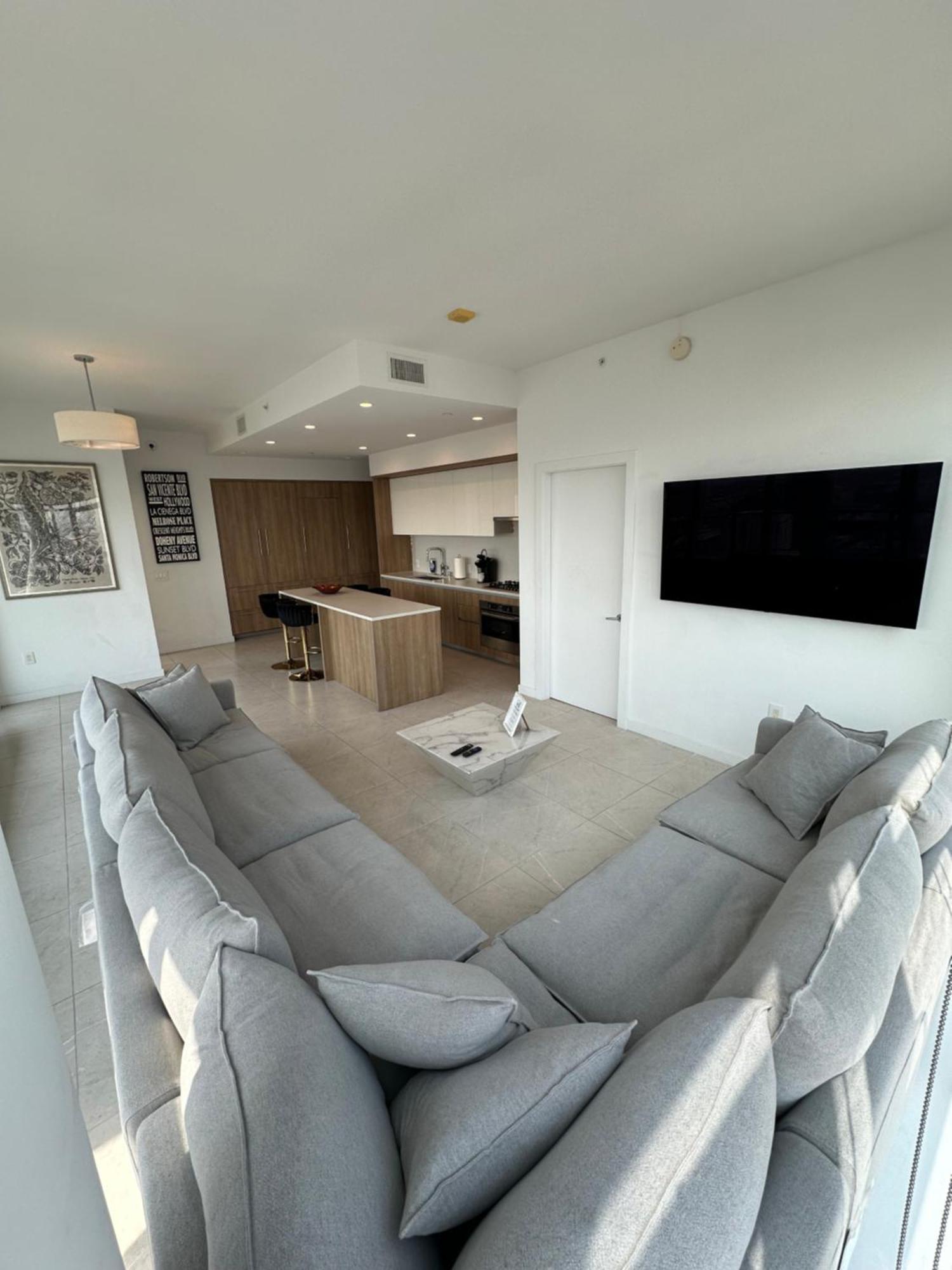 2br Panoramic City Views! Los Angeles