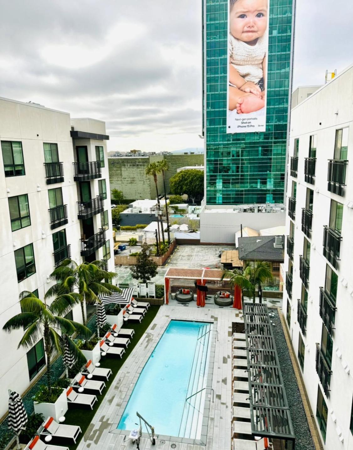 Hollywood Apartment
