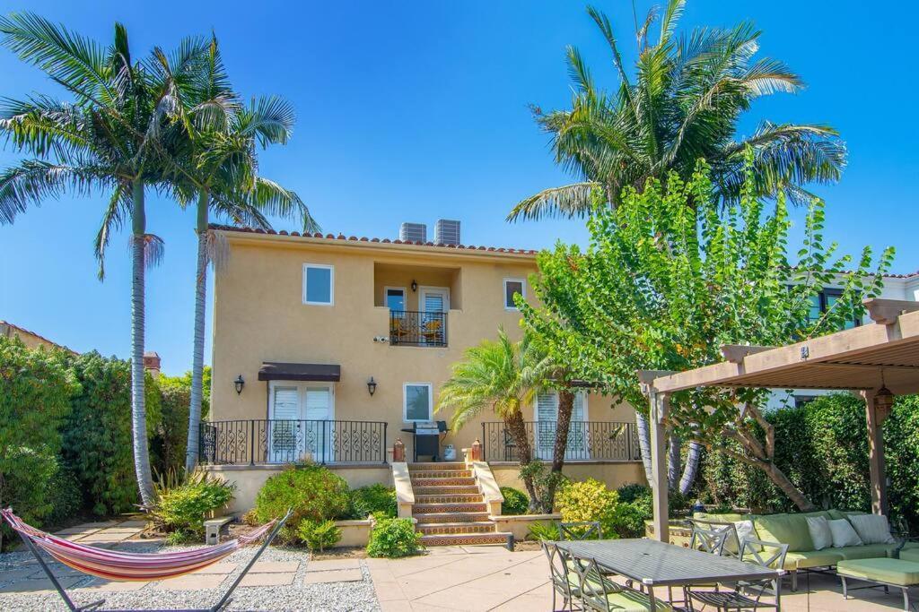 Spacious 6-bedroom La With Fire Pit, Kids' Playground, And Outdoor Dining *
