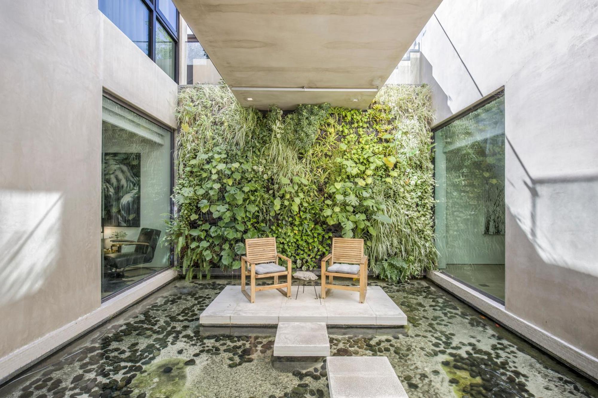 Swallow Sanctuary Apartment Los Angeles