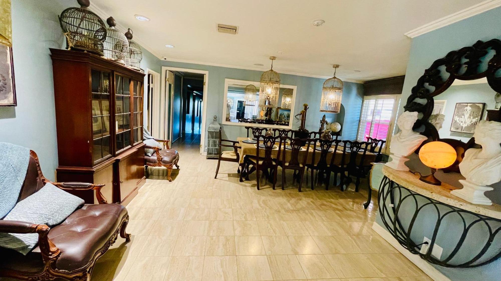 Women Only Oasis In Center Private Bedroom Large Estate View Pool Encino Hills Sherman Oaks 405-101 Xsepulveda Guest house