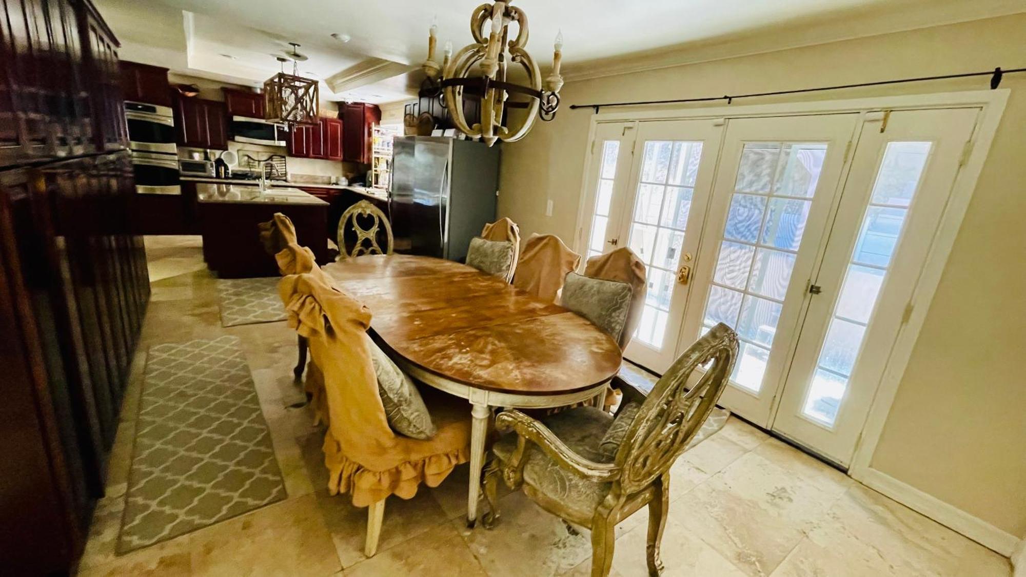 Women Only Oasis In Center Private Bedroom Large Estate View Pool Encino Hills Sherman Oaks 405-101 Xsepulveda Guest house