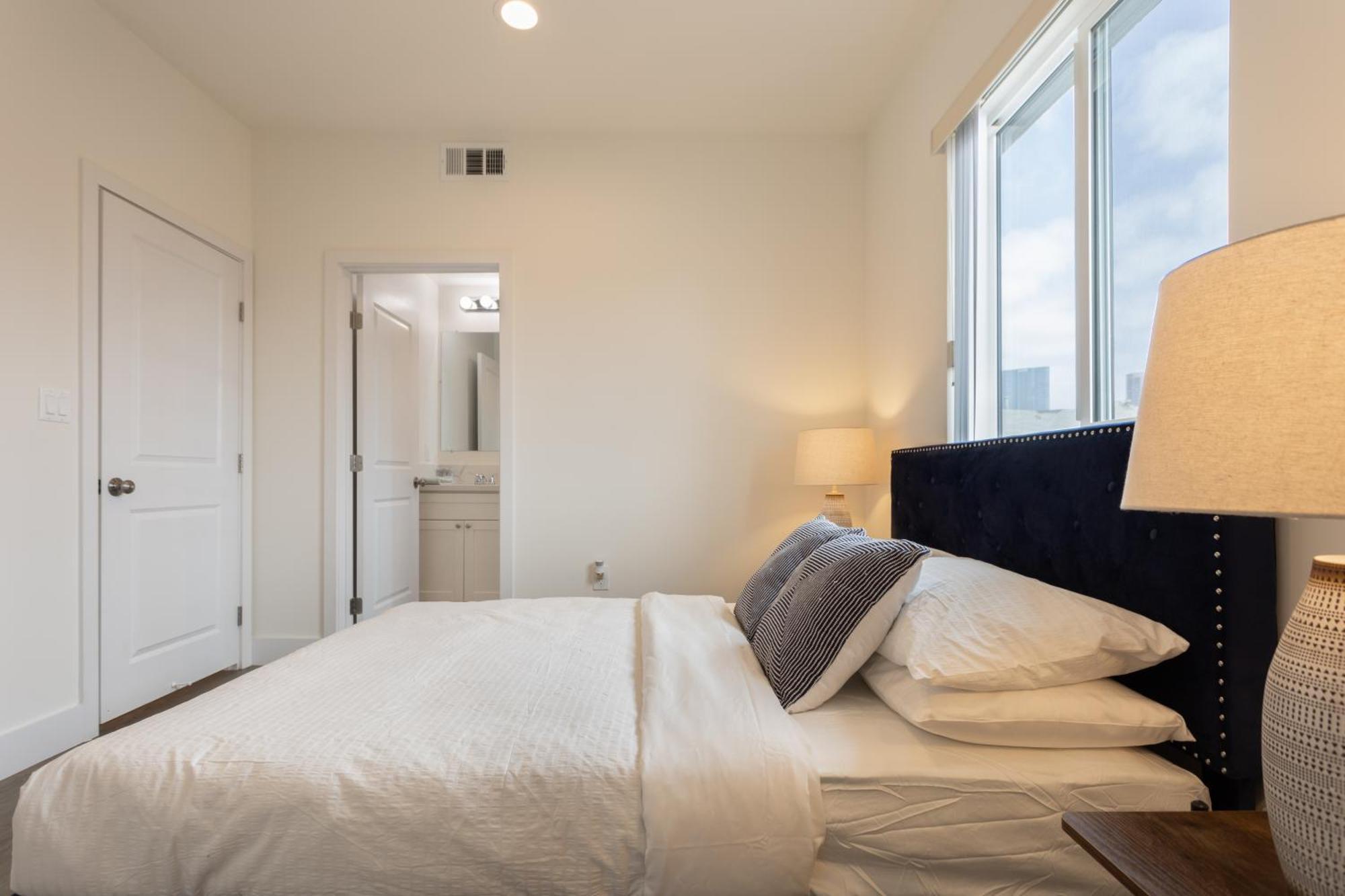 Stylish Dtla With Views Holiday home