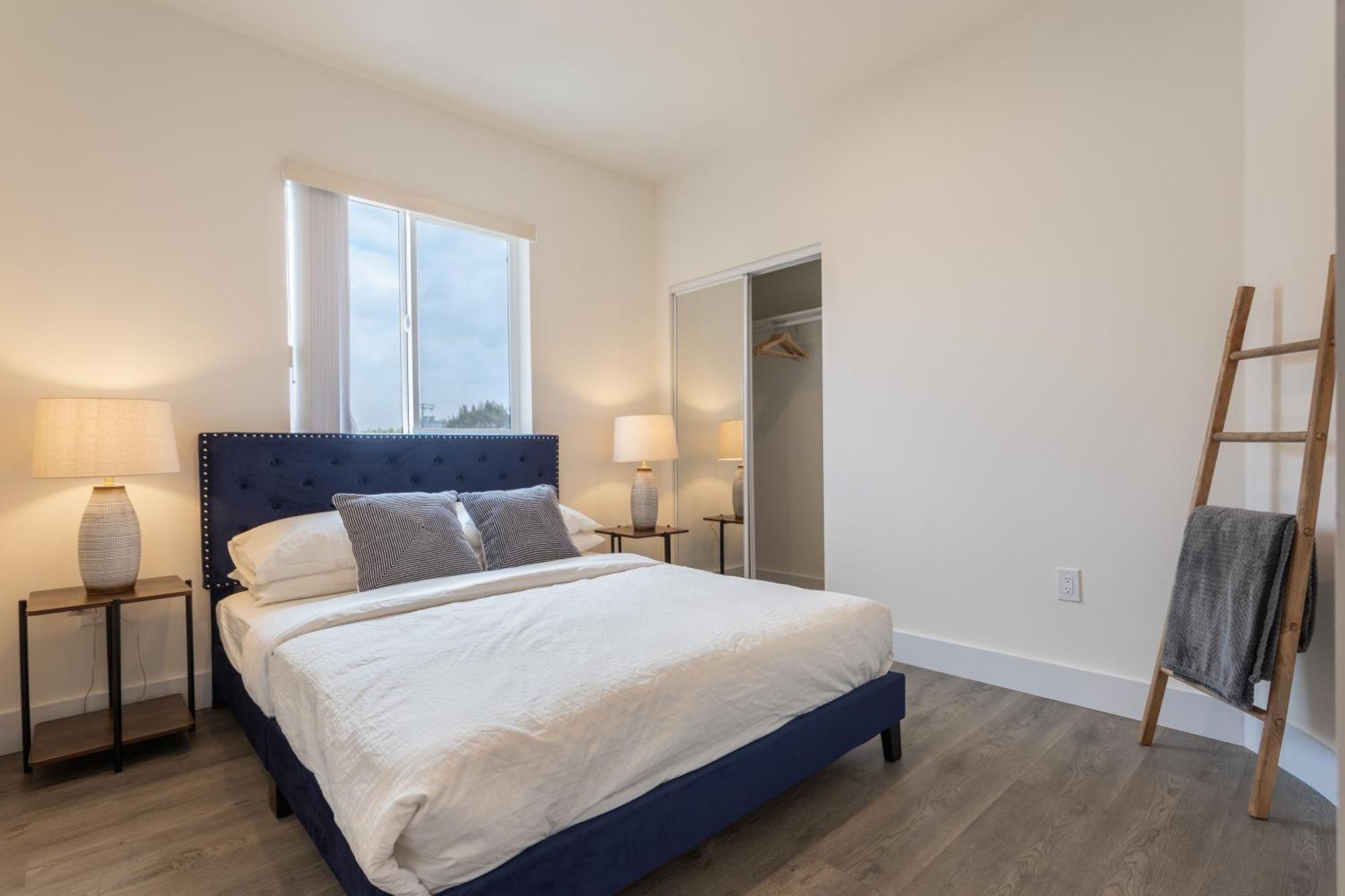 Stylish Dtla With Views Holiday home Los Angeles
