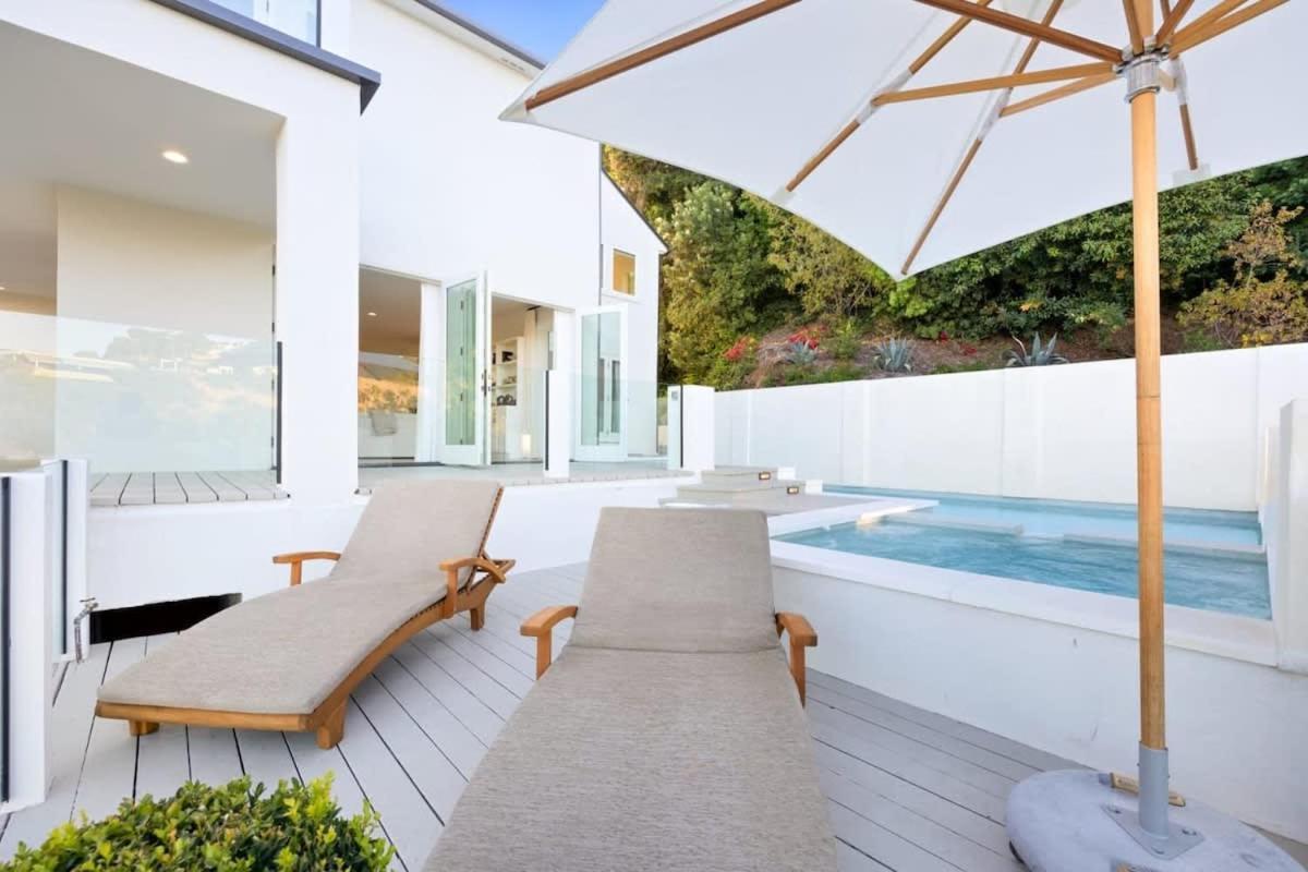 Balmain Manor By Awhile