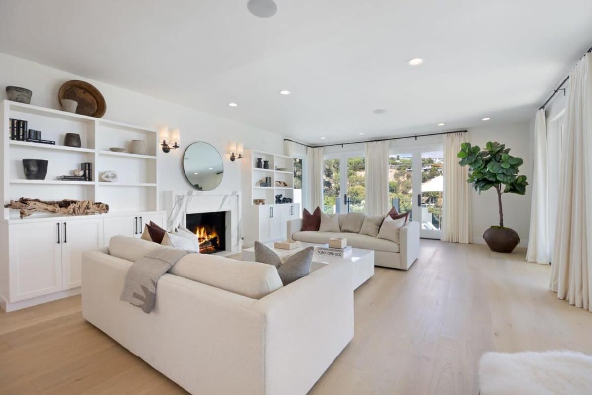 Balmain Manor By Awhile * Los Angeles