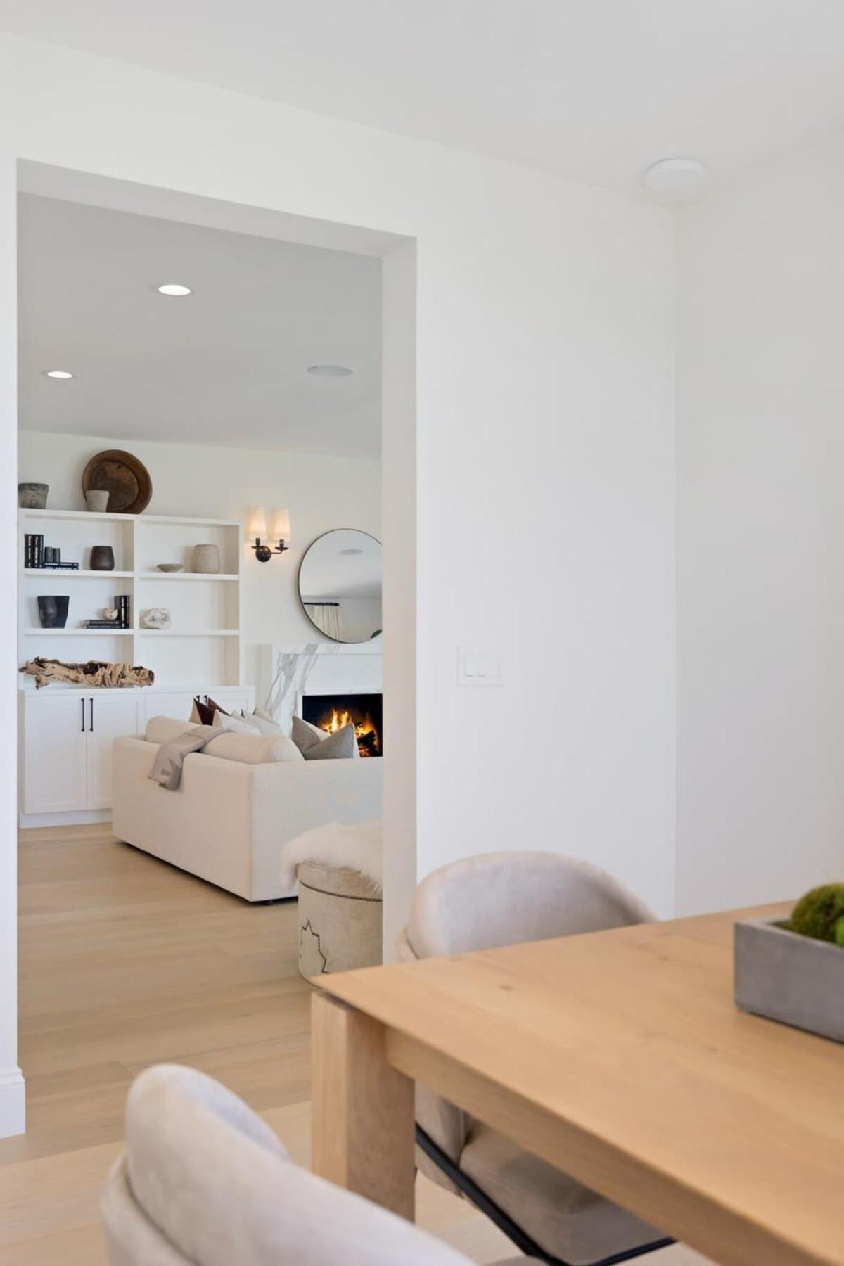 Balmain Manor By Awhile * Los Angeles