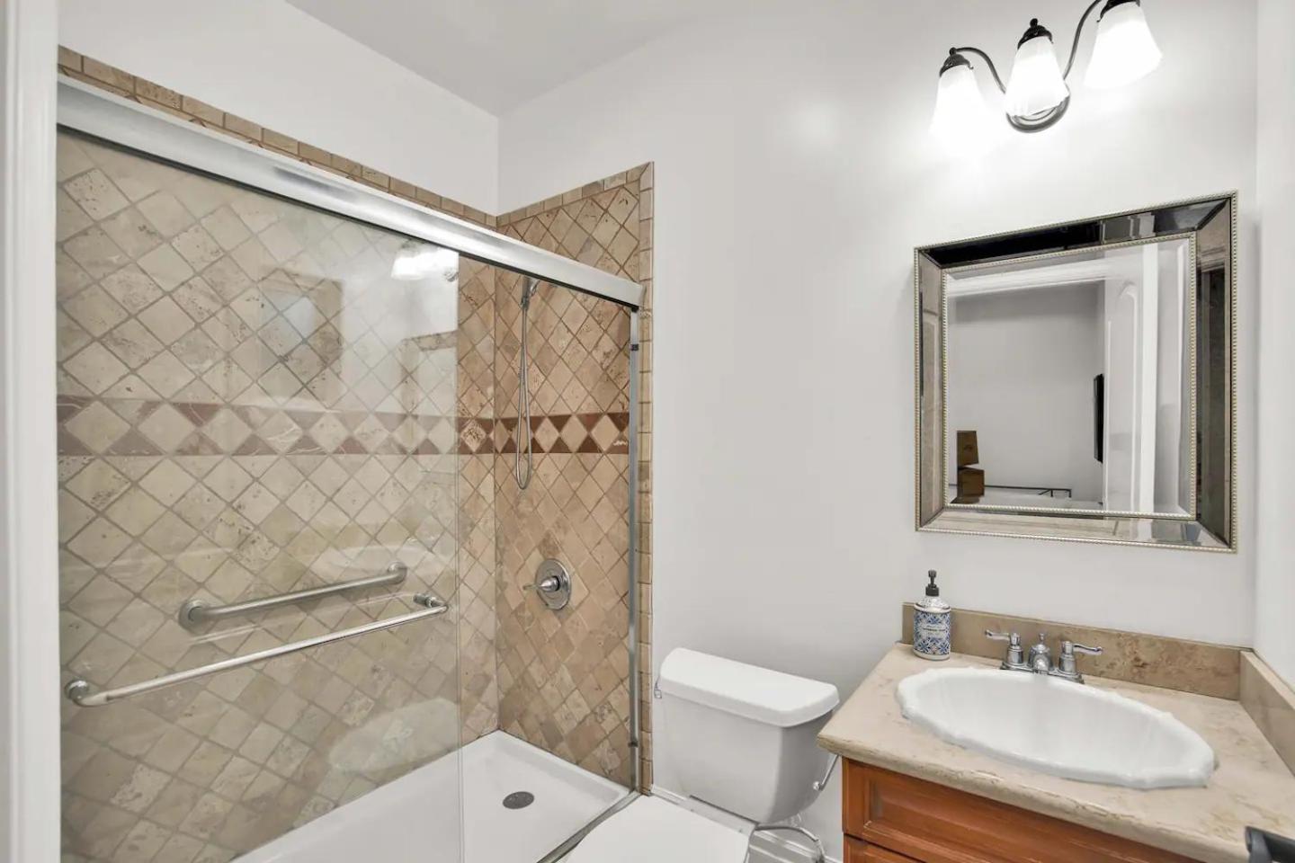 Posh Estate By Universal Los Angeles