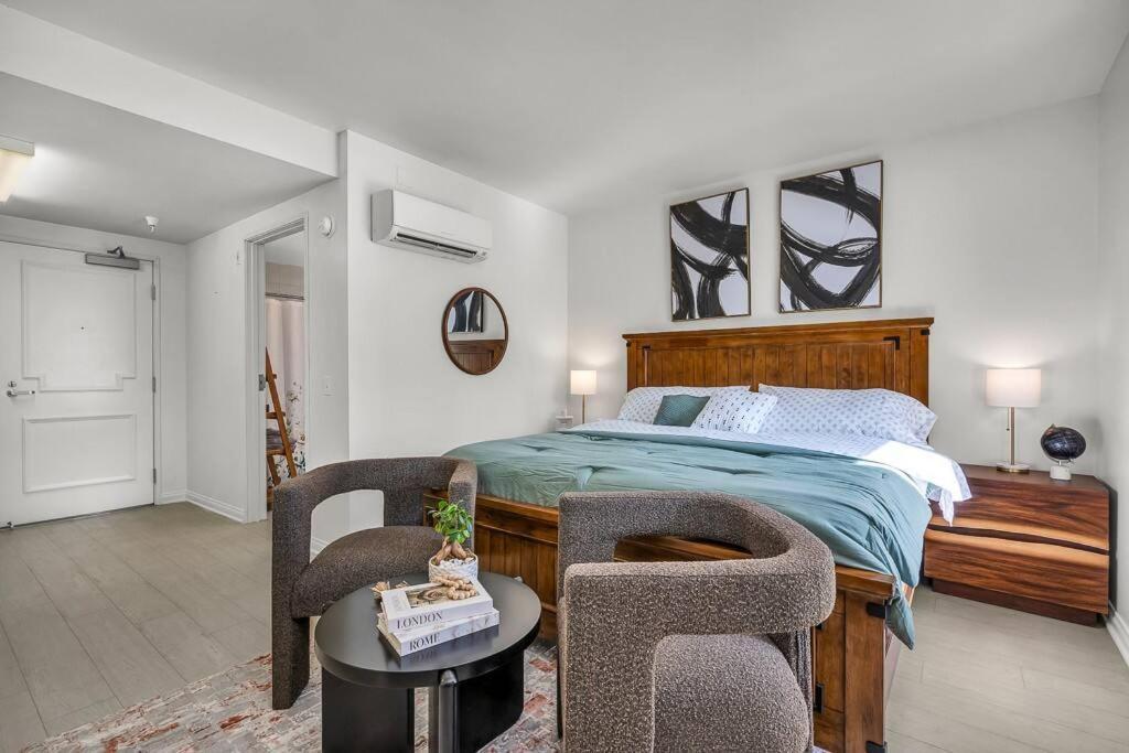Promenade Studio! Free Parking! Los Angeles