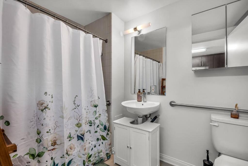 Promenade Studio! Free Parking! * Los Angeles