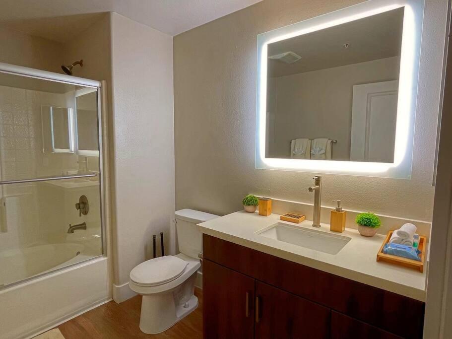 Cozy 2 Bedroom 2 Bathroom With Pool, Gym, Aparthotel *