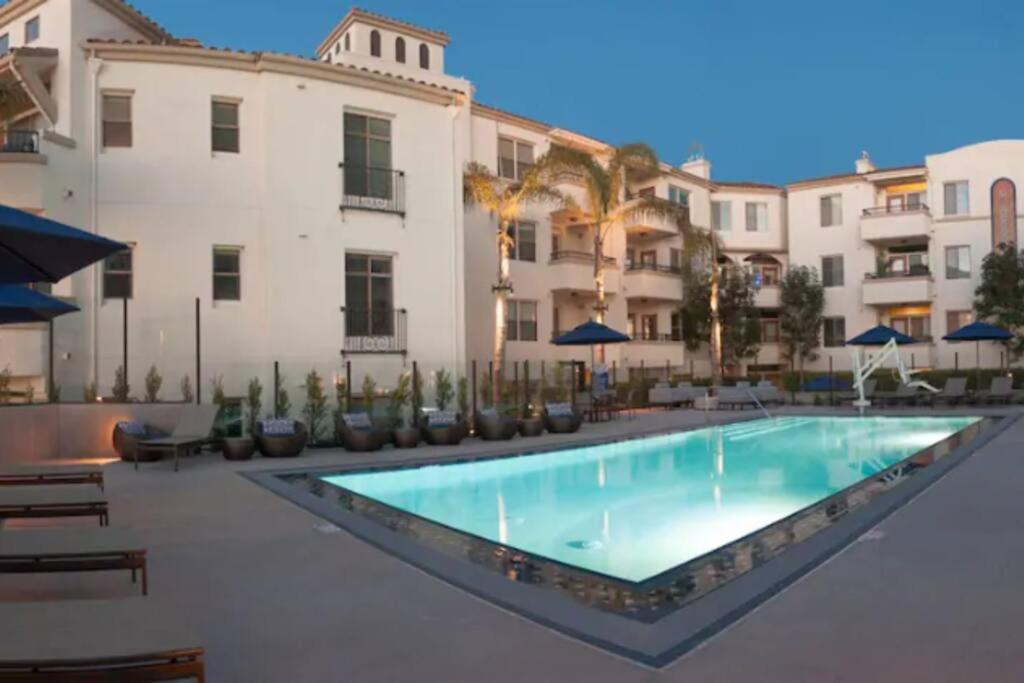Cozy 2 Bedroom 2 Bathroom With Pool, Gym, Aparthotel
