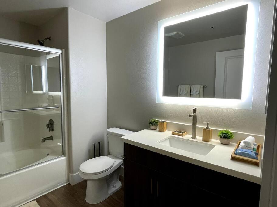 Cozy 2 Bedroom 2 Bathroom With Pool, Gym, Aparthotel *