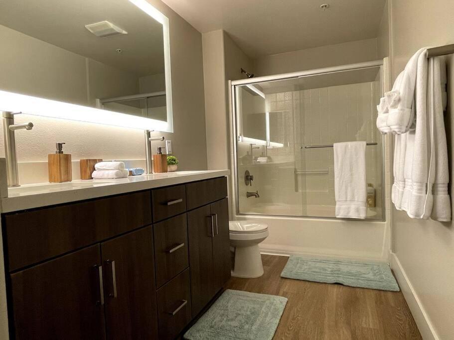 Cozy 2 Bedroom 2 Bathroom With Pool, Gym, Aparthotel