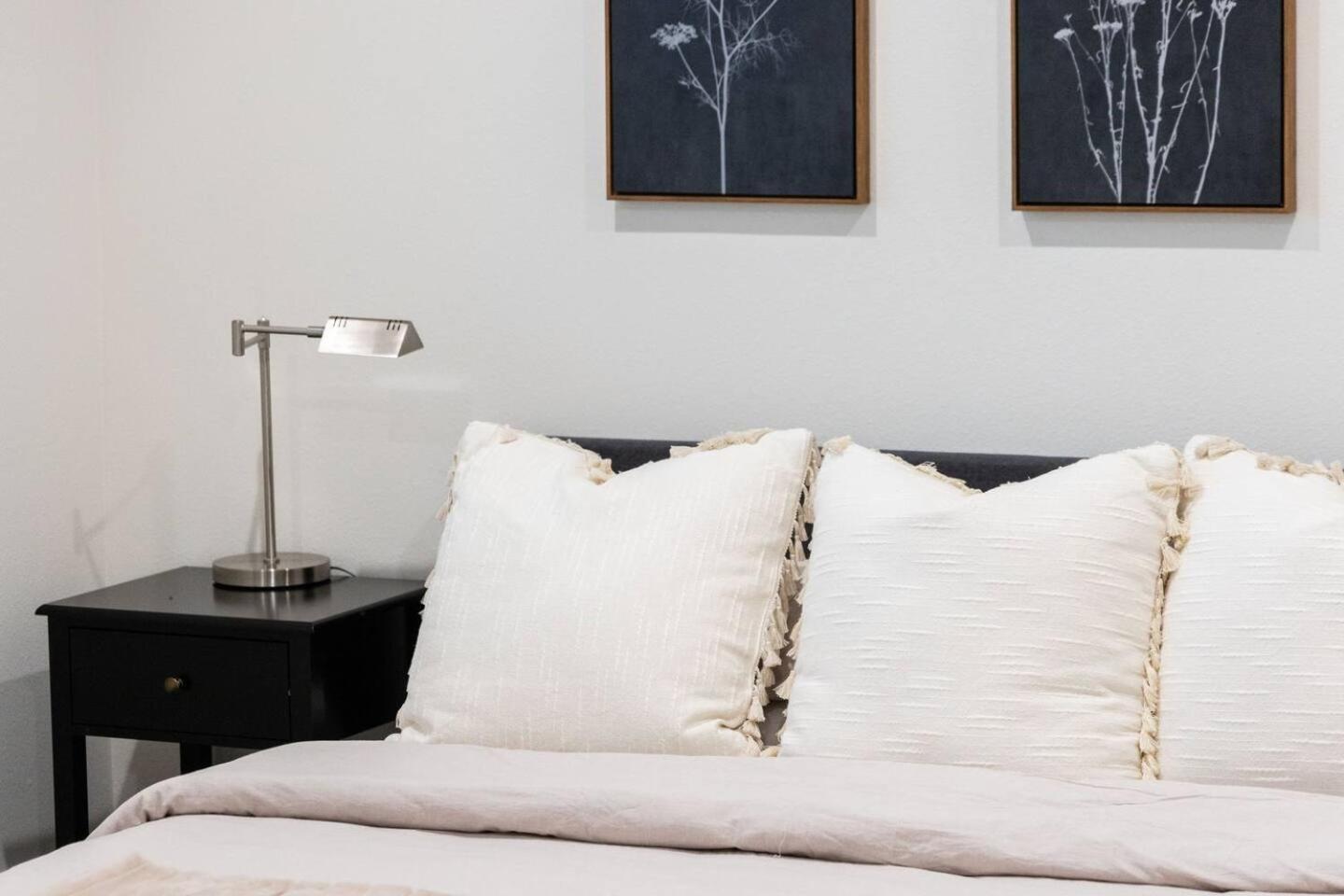 Holiday home Fresh & New Downtown La Condo!