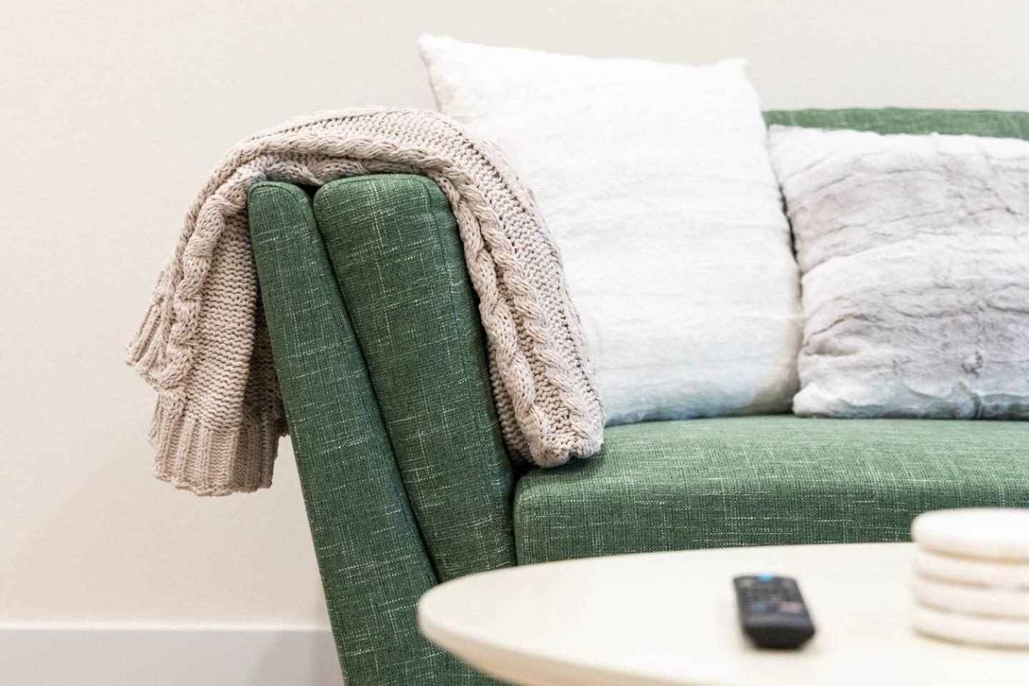 Holiday home Fresh & New Downtown La Condo!