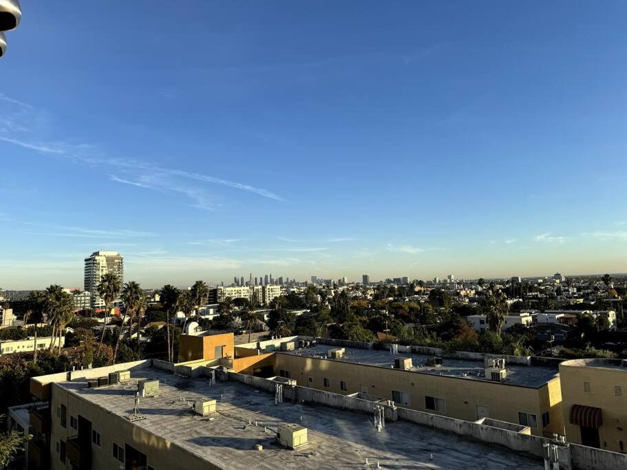 Apartment Penthouse With Views In Hollywood - One Bedroom W Parking Los Angeles