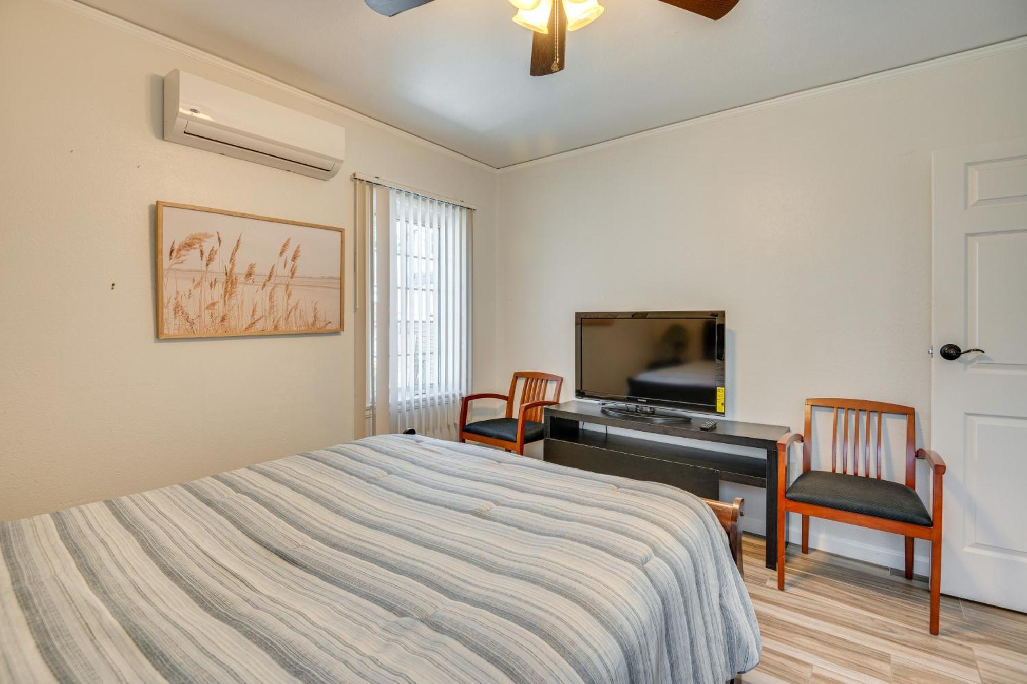 2 Mi To Sofi Stadium Updated Inglewood Home! Holiday home