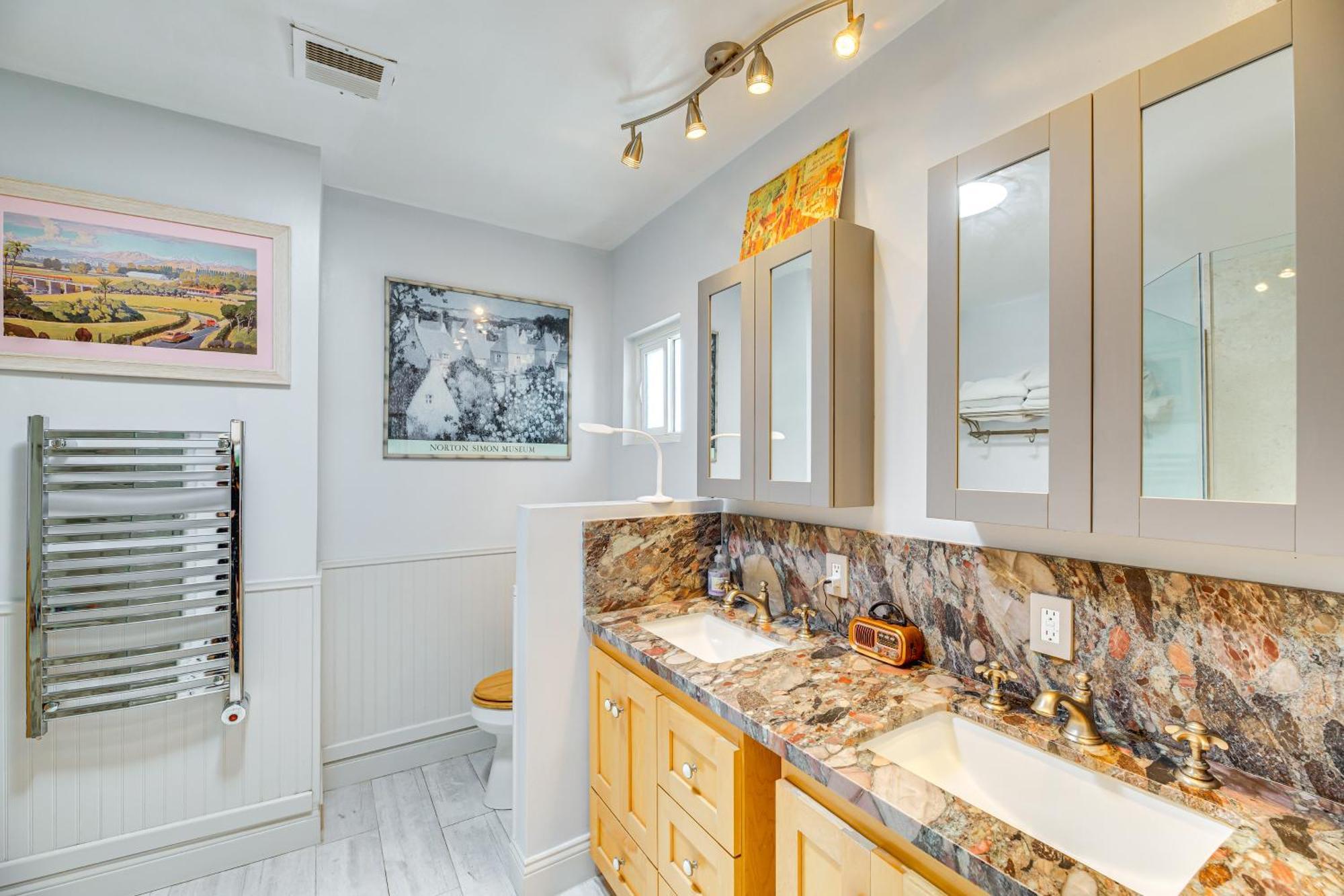 Vibrant With Patio - Near Santa Monica Pier! Los Angeles