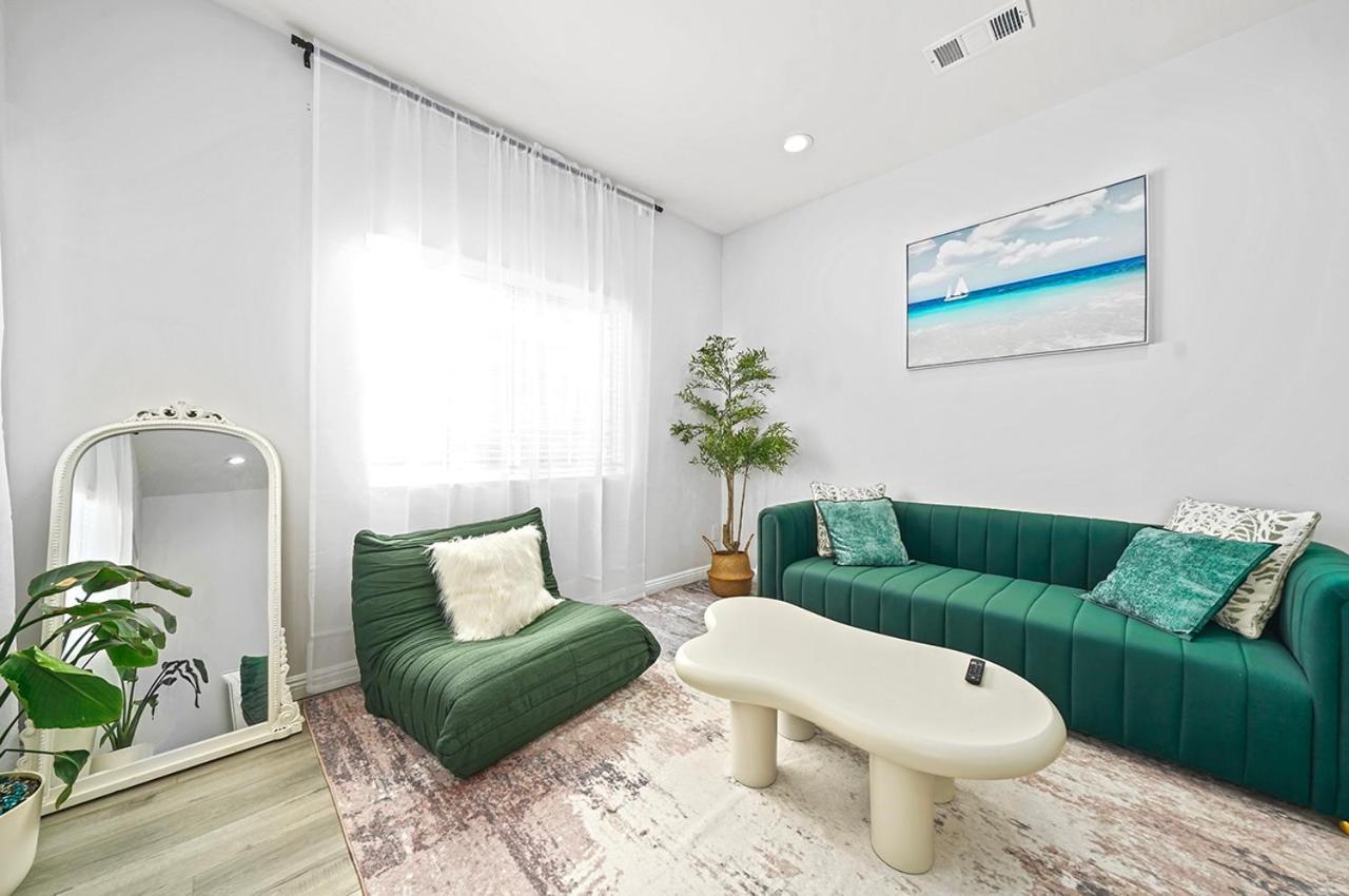 Great Location Oasis W Huge Backyard Near Dtla ,usc ,ktown Holiday home *