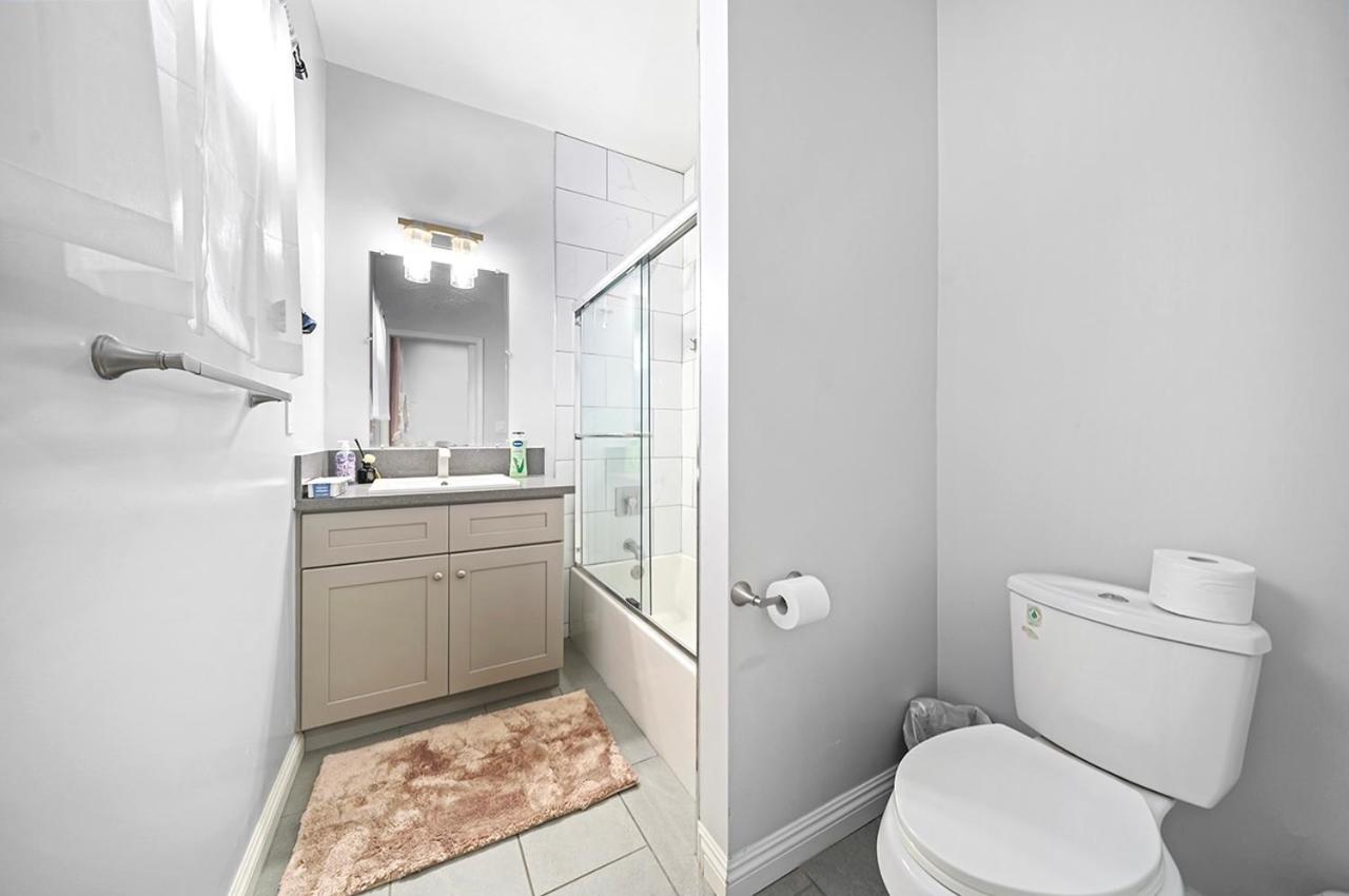 Great Location Oasis W Huge Backyard Near Dtla ,usc ,ktown Los Angeles