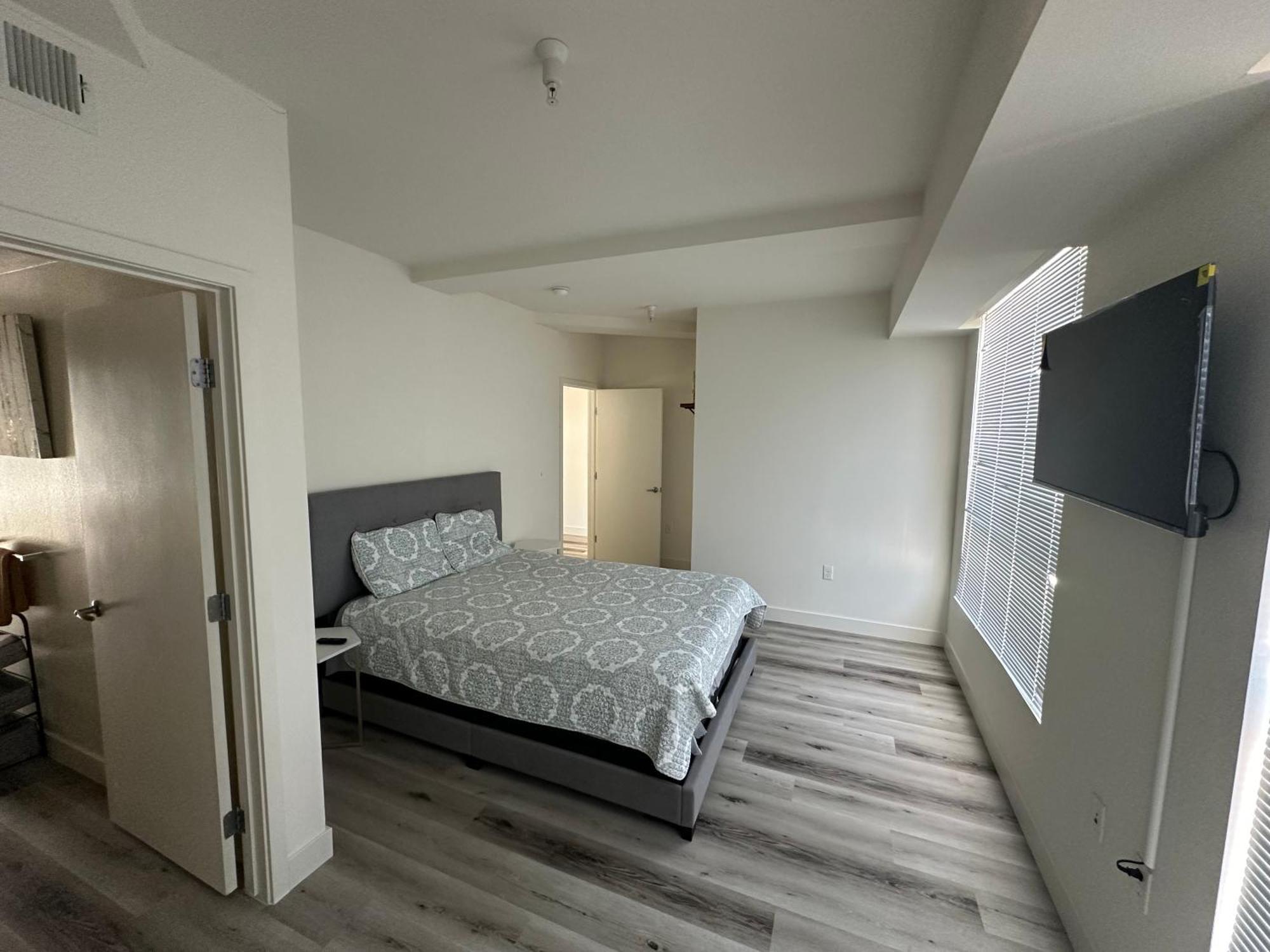 Spacious 2bed 2ba - Dtla Art District *