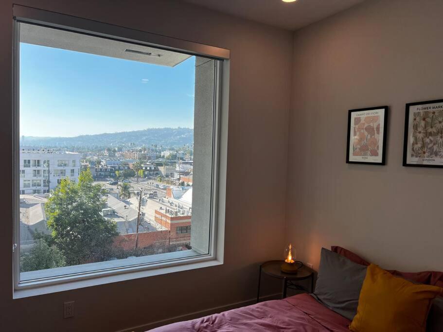 Artemis- Hollywood Hills View Gym, Pool, Free Parking Los Angeles