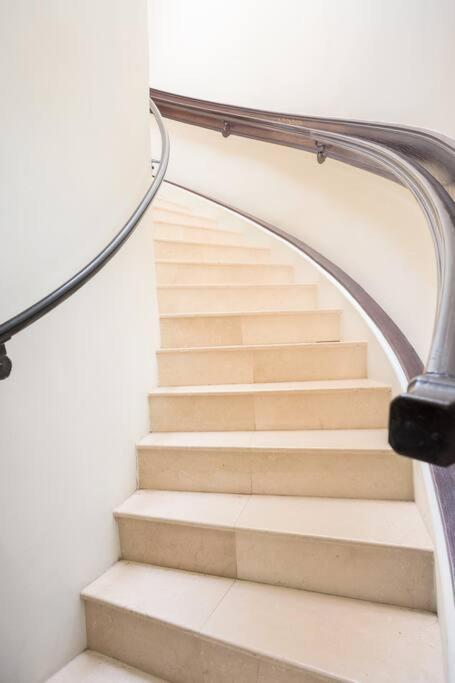 Entire Second Flr - Santa Monica Luxury *