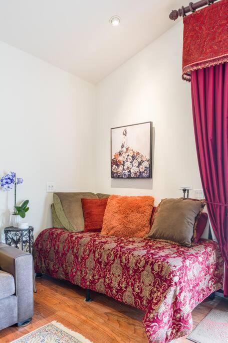 Entire Second Flr - Santa Monica Luxury * Los Angeles