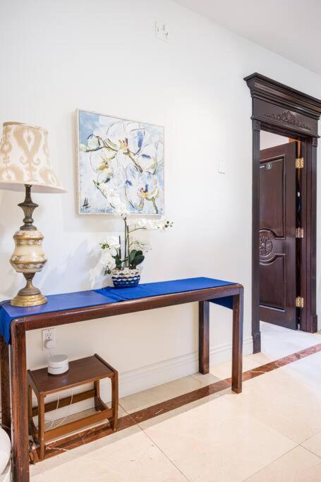 Entire Second Flr - Santa Monica Luxury Holiday home *
