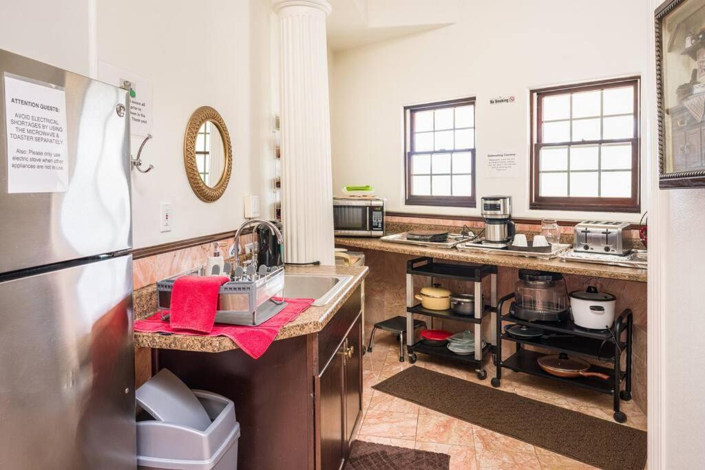 Entire Second Flr - Santa Monica Luxury *