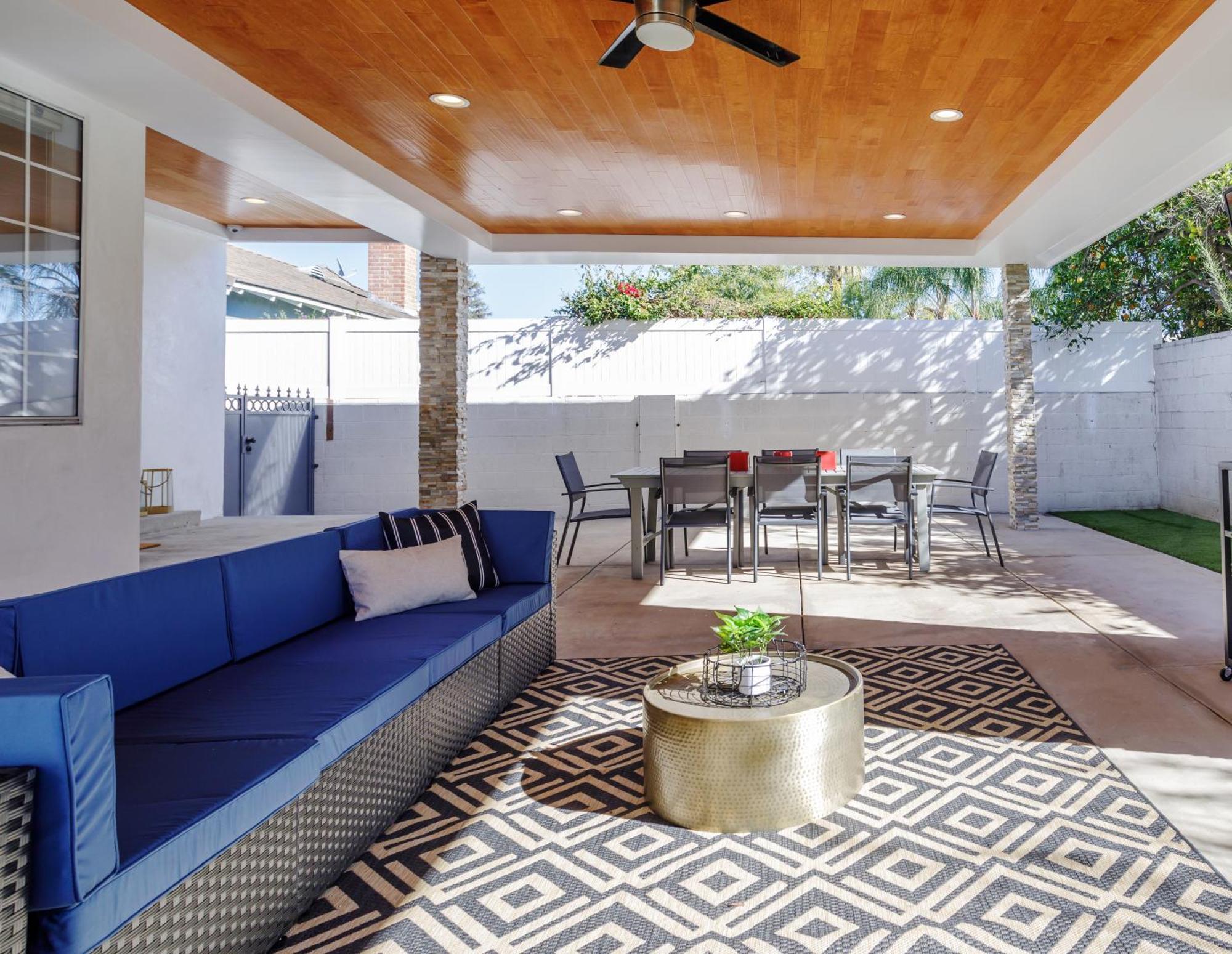 Casa de férias New 5 Bed W/hot Tub Close To Universal Sleeps 12