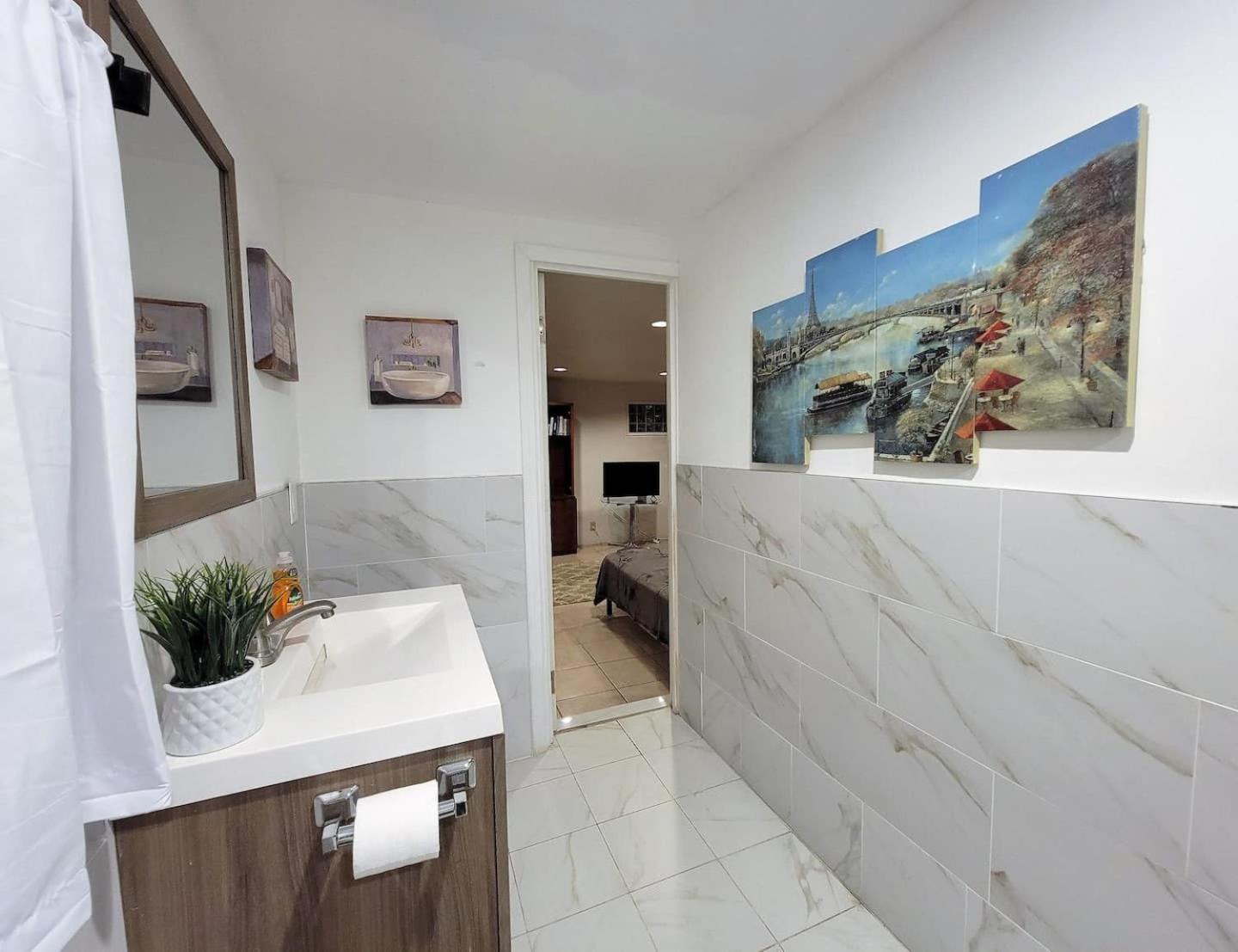Apartment Private Guest 5 Minutes To Rodeo Drive Los Angeles