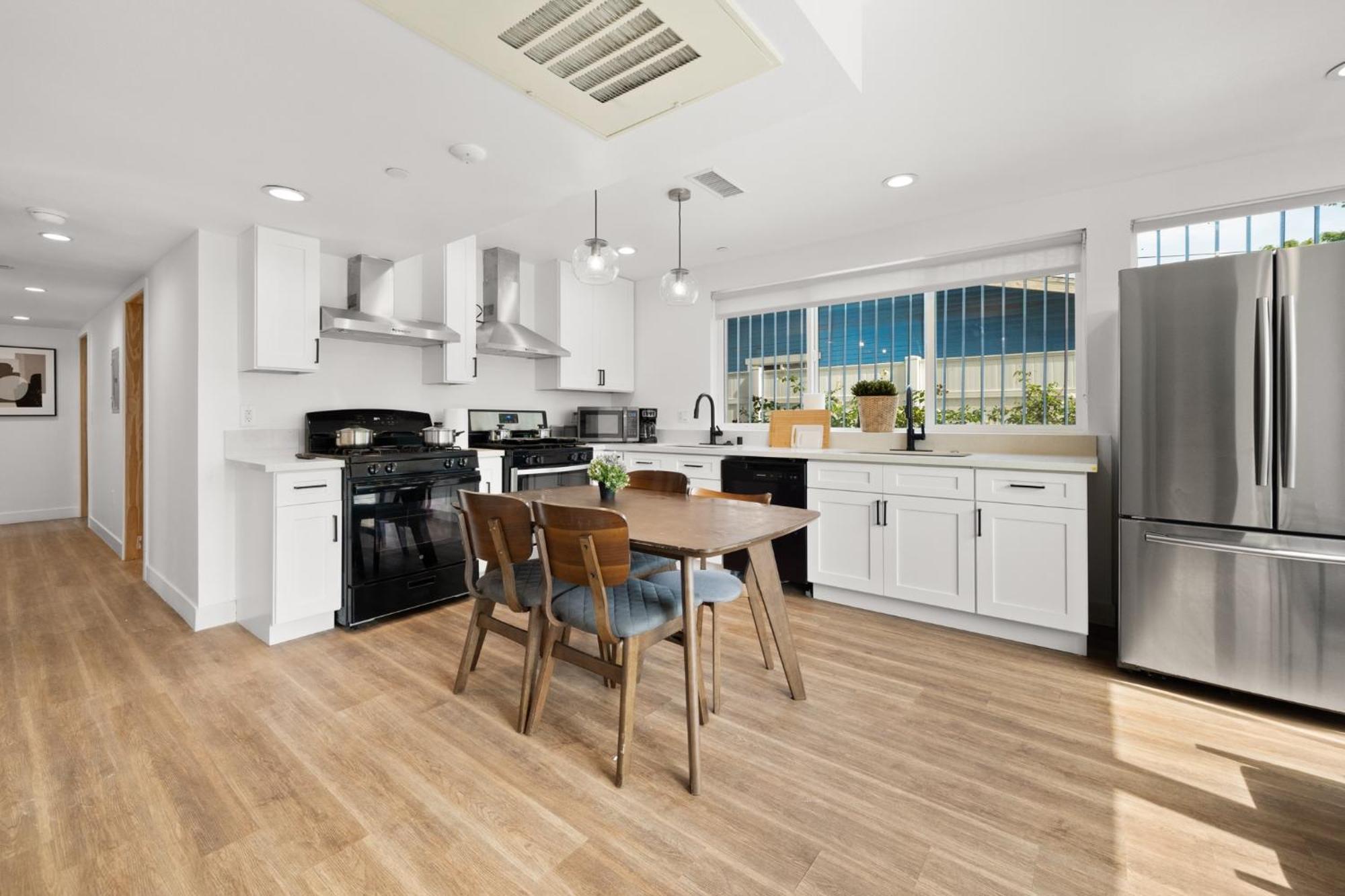 Hotel Charming Urban Retreat Near Usc In La- Private With Share Living With Kitchen 4*